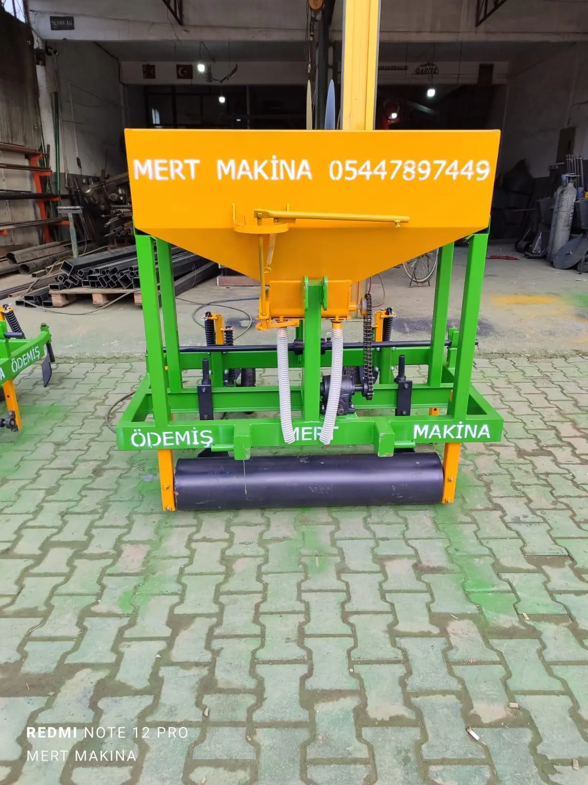 Gübreli Silindirli Malç Makinesi