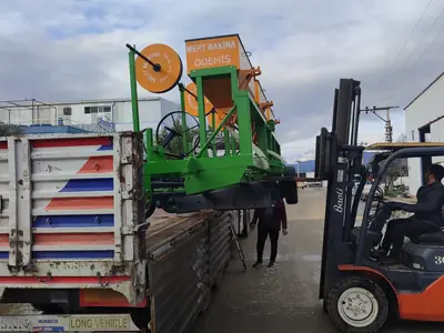 Gübreli Üç Sıralı Çekilir Tip Malç Makinesi